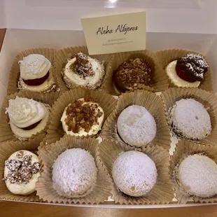 A box of 12 alfajores!!