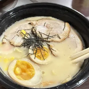 noodle dish, food, noodles, ramen, ramen and noodles, noodle soup