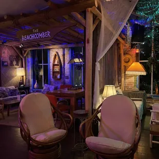 the beachcomber restaurant