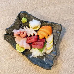 sushi and sashimi, sushi, sashimi, food