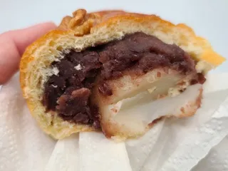 Nene Goose Bakery