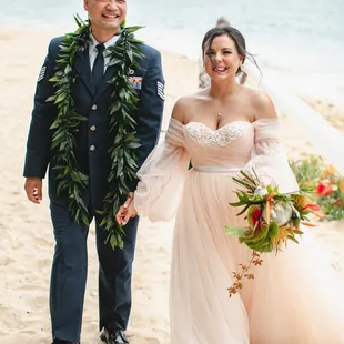 Our elopement at Kualoa Ranch, picture by Jenna Lee