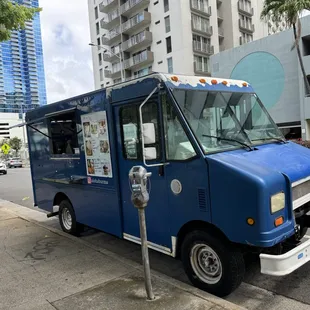 Makaloa St Location : Open 11 am to 1 pm on Tuesdays.