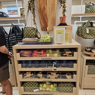 @Ala Moana Center/Aloha Collection Store; 2/8/2025. So much neat Hawaiian theme items/prints/tote Bags, etc. 40% items here! Go get 'em!