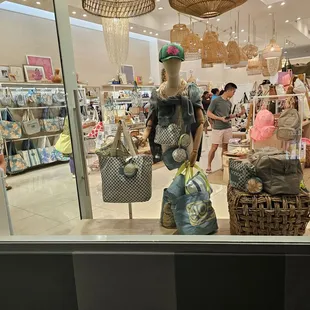 @Ala Moana Center/Aloha Collection Store; 2/8/2025. So much neat Hawaiian theme items/prints/tote Bags, etc. Love this Store! Haha!