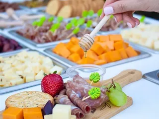 Aloha Graze
