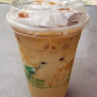 Caramel macadamia with oat milk