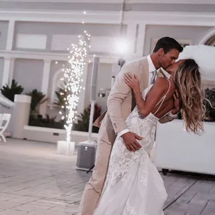 D + C's First Dance with Cold Sparks at Moana Surfrider