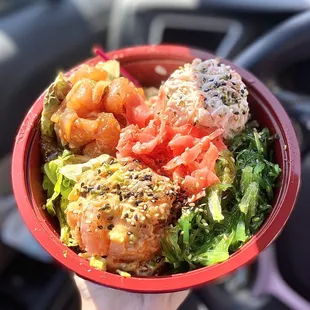 Poke Lover bowl with white rice, Spicy Shoyu Ahi, Spicy Ahi, Crab Salad (50c extra), Ocean Salad