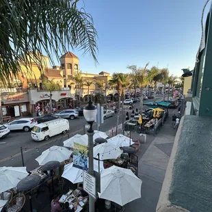 View fr Aloha grill to Main Street