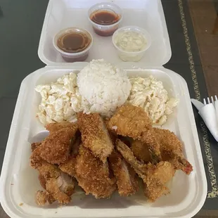 Chicken katsu and shrimp plate with double mac salad