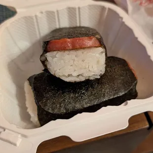 Spam musubi
