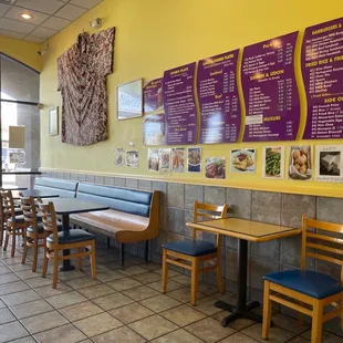 seating and menus