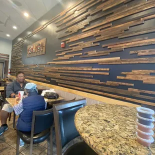 10/25/23 (wed): Nice new accent wall decor