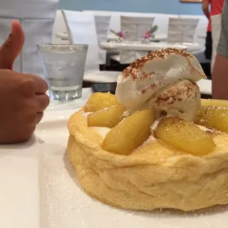 Apple Souffle a la Mode