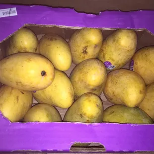 Got a box of Ciruli brand mangoes