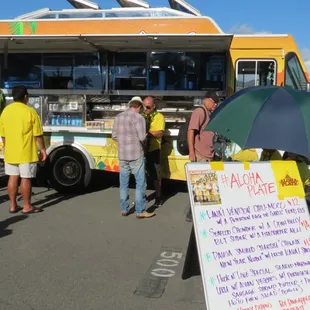 winners of season 4 Amazing Food Truck Race