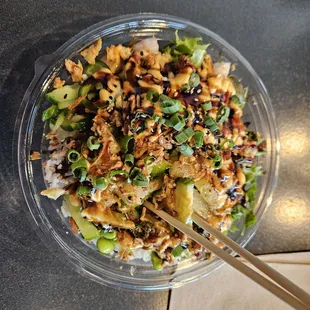 Crunch bowl with pineapple shrimp and tunA