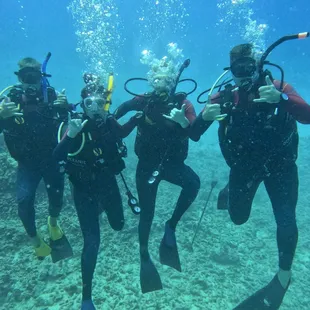 My scuba classmates and I!