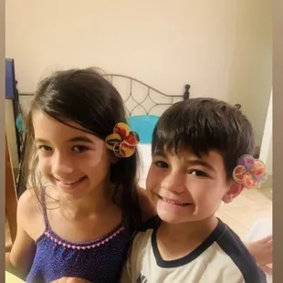 Making flowers for the kids they loved it as much as I did showing them :)