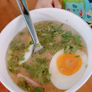 TONKOTSU RAMEN