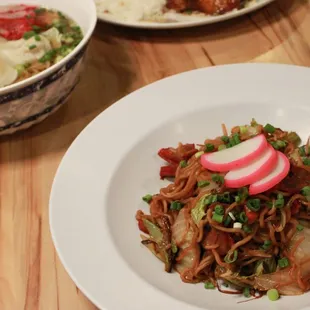 ramen and noodles, food