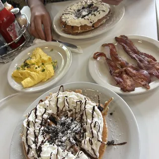 Oreo Cookie N Cream Pancake