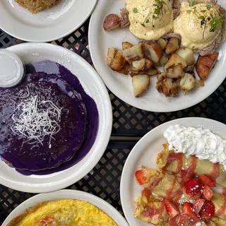 Strawberry N' Cream Crepes