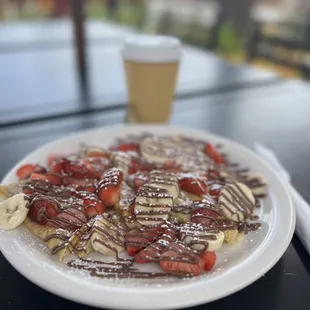 Banana nutella crepes no whip cream pls..perfect for afternoon snacks