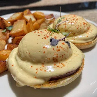 Eggs Benedict