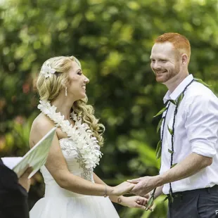 Happy Couple! - Foster Gardens