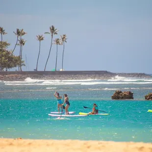 all our guest having fun sup at ala moana beach park call 5622063447 make reservation today