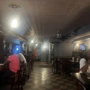 sushi and sashimi, interior