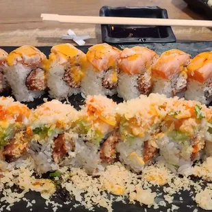 (Top) Ichiban Roll, (Bottom) Views from the 91-6