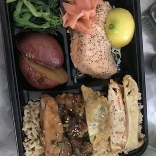 Salmon with assorted meats &amp; vegetables