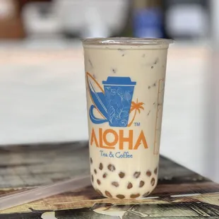 aloha milk tea with boba