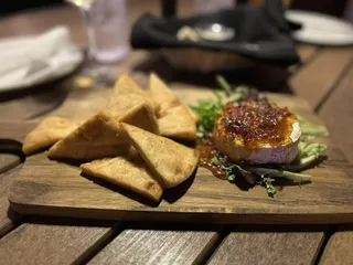 H’ours Creole Smokehouse