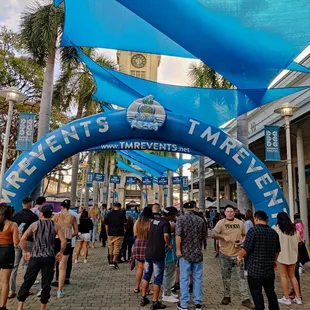 Entrance to the KCCN FM 100 Birthday Bash (4-22-22)