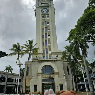 Aloha Tower is awesome