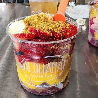 Campground - Pitaya & Acai Bowl