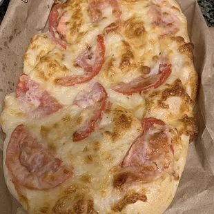 Tomato cheese flatbread