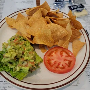 Guacamole &amp; chips