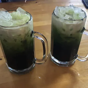 Green Thai iced tea. It's really good.