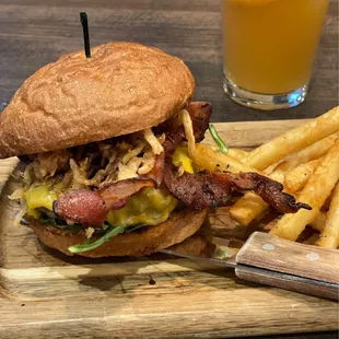 Bravo Burger w/Fries $19 (Rating: 6.5/10)