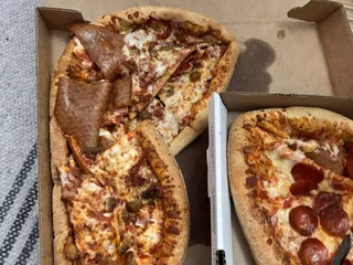 Rita's Pizza