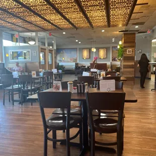 Cute decor and ambiance