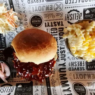 a burger and macaroni and cheese