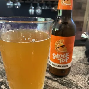 Happy Hour on Sundays!
