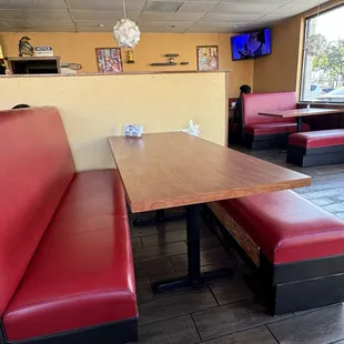 The one television screen was broadcasting children's programming! Very strange.