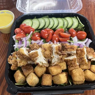 Garden Salad with fried chicken